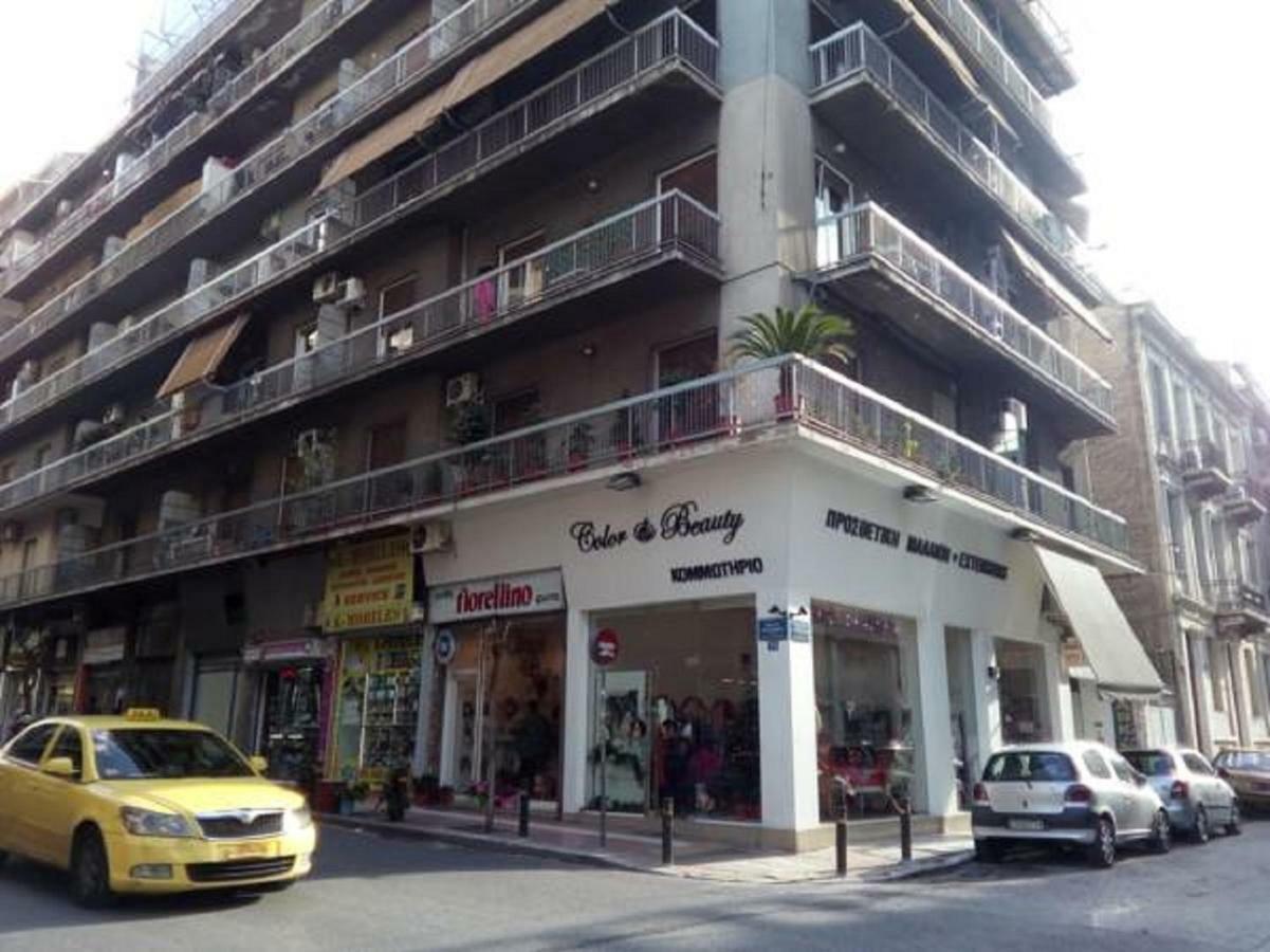 Comfortable Inexpensive Apartmets Near Metro Атина Екстериор снимка