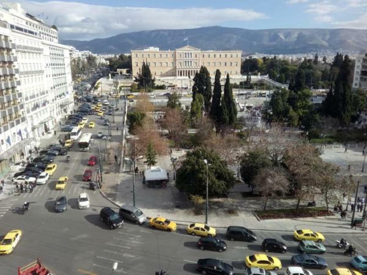 Comfortable Inexpensive Apartmets Near Metro Атина Екстериор снимка